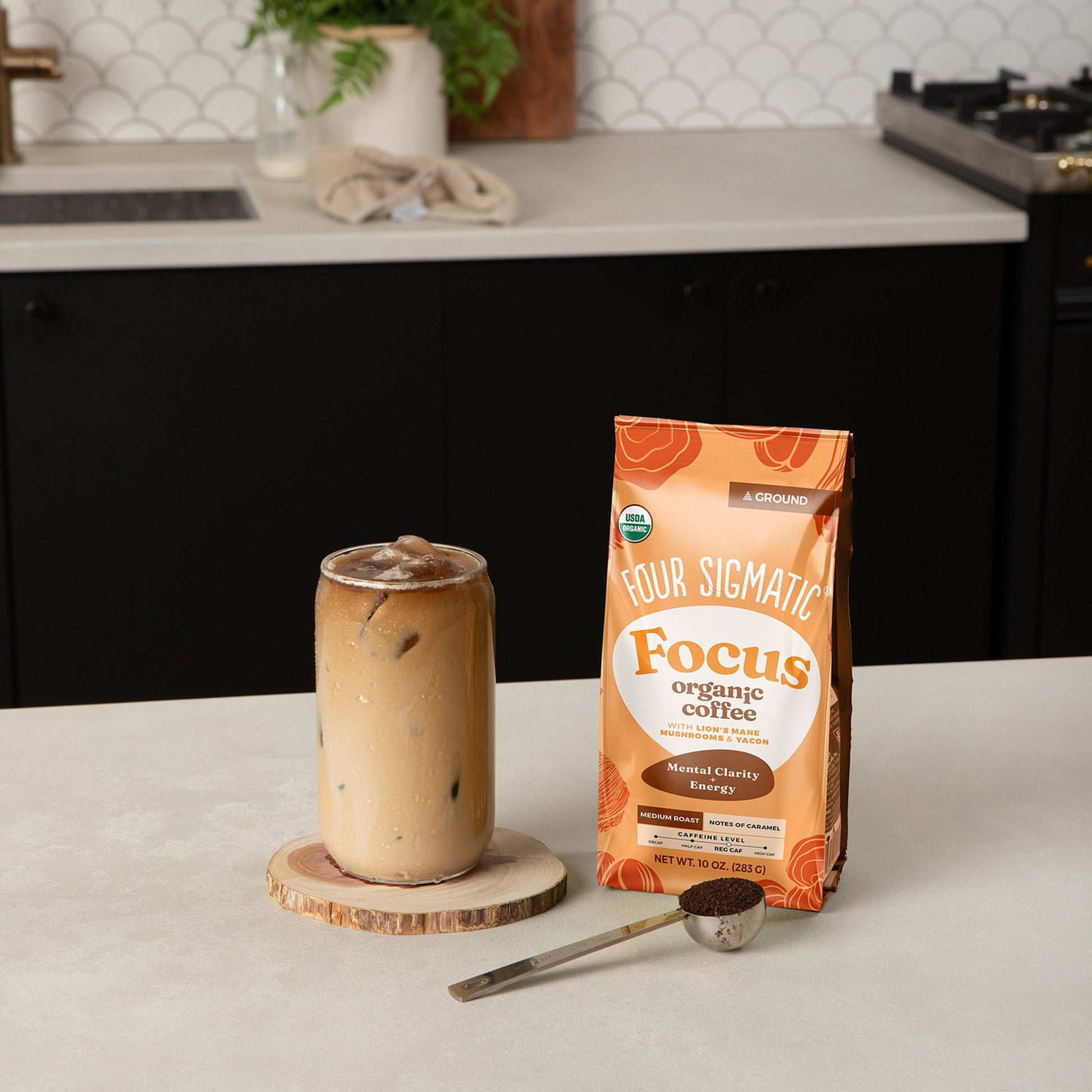focus-ground-coffee-medium-c4 focus-ground-medium-lifestyle1.jpg